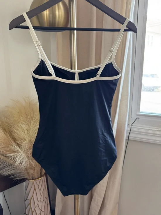 Kate Spade New York Plage Du Midi Underwire Swimsuit | Medium - Picture 6 of 6